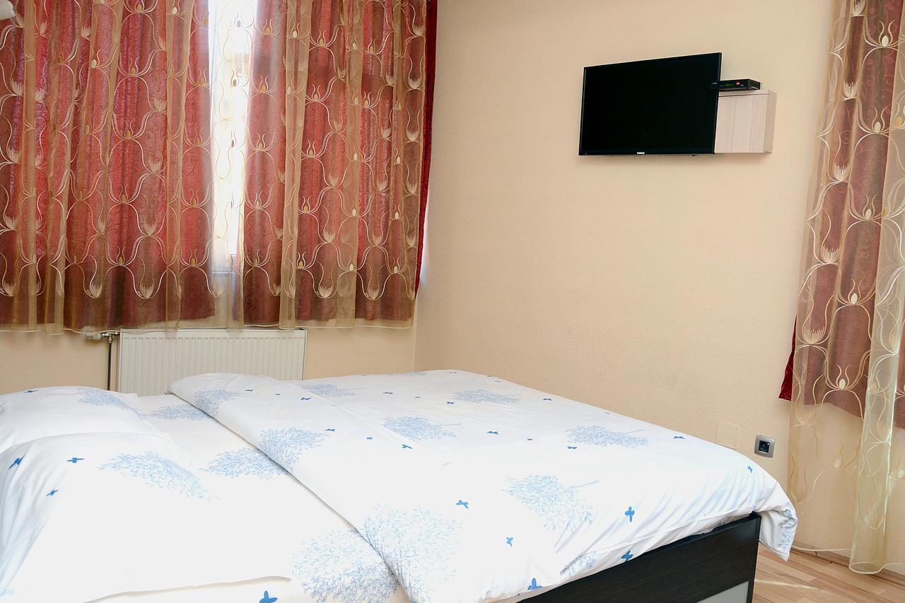 Bolero Hotel Ferizaj Eksteriør billede