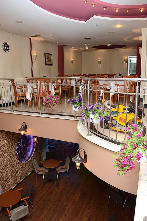 Bolero Hotel Ferizaj Eksteriør billede